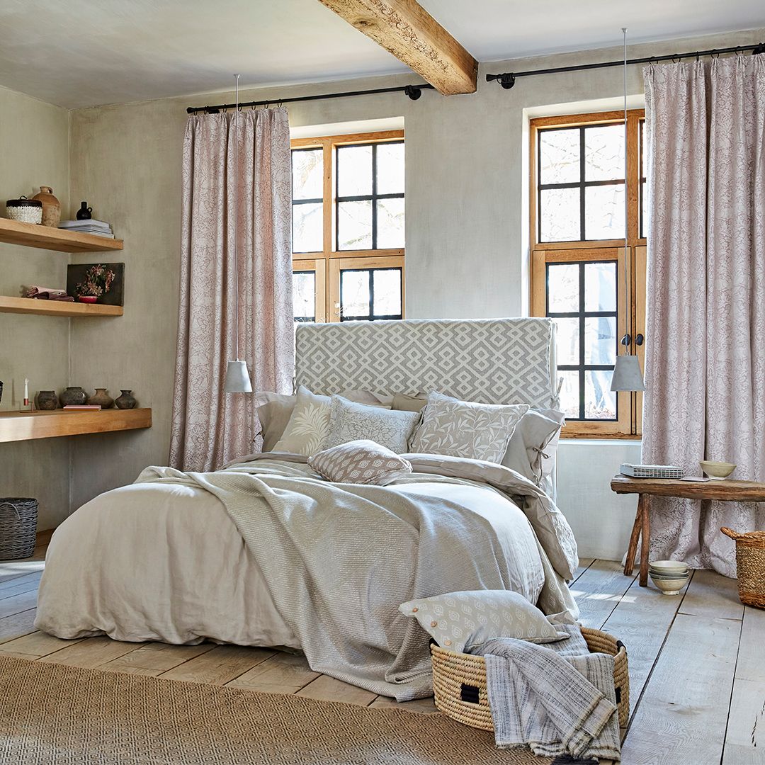 MontgomeryUK's tweet photo. Are you enjoying a well earned bank holiday lie-in? Immerse yourself into a tranquil retreat with the natural calm of faded sea pink and linen hues. #bankholiday #EasterWeekend https://t.co/sEjYZUrIkV