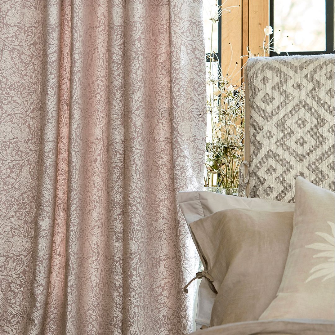 MontgomeryUK's tweet photo. Are you enjoying a well earned bank holiday lie-in? Immerse yourself into a tranquil retreat with the natural calm of faded sea pink and linen hues. #bankholiday #EasterWeekend https://t.co/sEjYZUrIkV