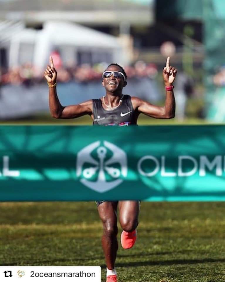 akotopam's tweet photo. 🇿🇦
Congratulations to the winners of the Old Mutual Two Oceans Marathon,
Gerda Steyn  &amp; Bongumusa Mthembu 👏👏👏 #OMTOM2019
#AnActiveNation
#WomandlaInsport https://t.co/rg5kQpPj7T
