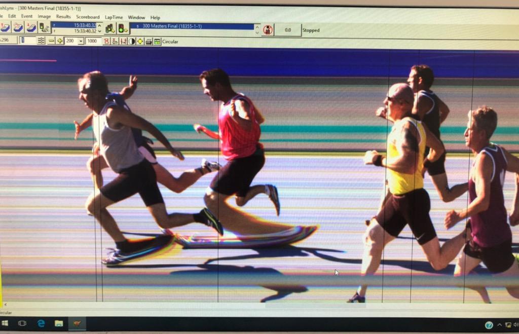 Congratulations👏 to #KimberleyGift founder Tim 'Emu' Mason (45m) wins the #StawellGift Masters 300m Final in 34.60. 
A nail-biting📷 finish.