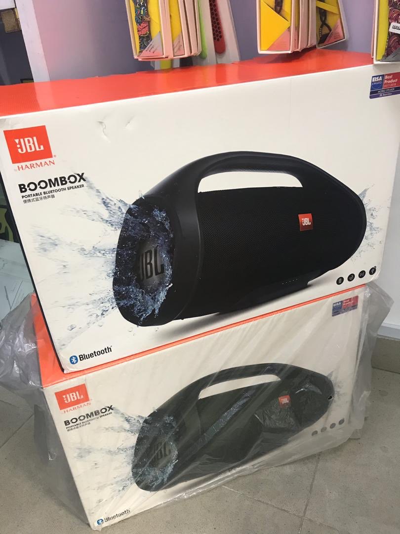 collinscosby's tweet photo. Made to be the most powerful, portable Bluetooth speaker, JBL Boombox delivers monstrous sound along with the hardest hitting bass. Enjoy music for 24 hours without missing a beat. Available for sale . DM for price  #speakers #lagossales #eastersales #eastersalesatcitymall https://t.co/TD92P6kG99