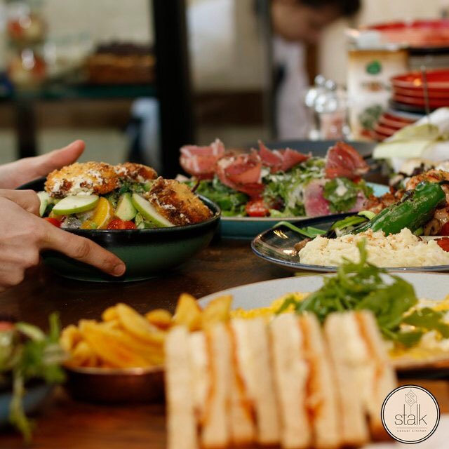 We are hungry 😋
.
.
#stalkcasualkitchen #bagdatcaddesi #levent #saskinbakkal #şaşkınbakkal #stalk #istanbul #stalker #gurme #instamood #instagood #instapic #instaquote #oldpic #instamoments #instamemories #onlygoodvibes #nosenseatall #instadaily #limonistanbul