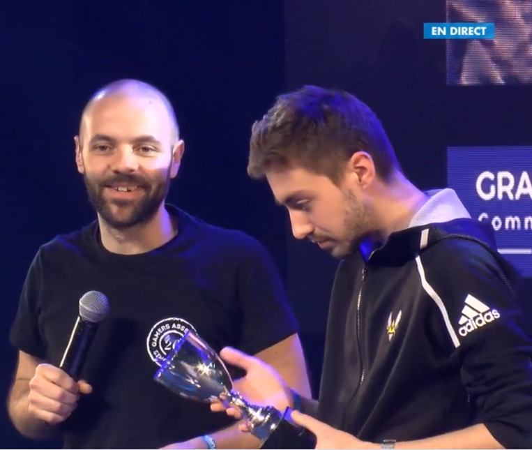 FonzieGG's tweet photo. Quand tu repenses au trophée que tu as gagné la semaine dernière à Cahors #GA2019 https://t.co/BTZvbLDXwx