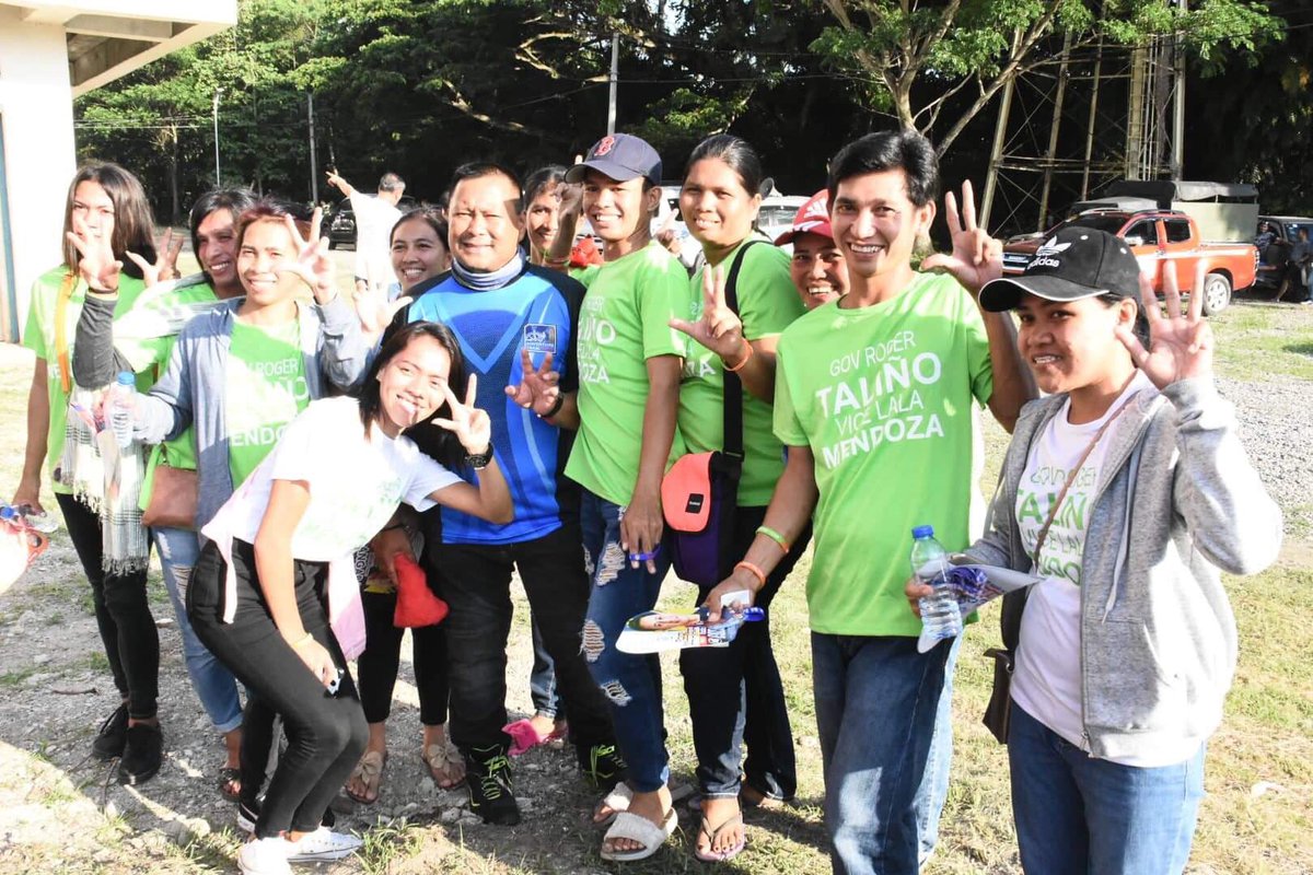 jvejercito's tweet photo. #HNP Campaign Caravan for Senators in Kidapawan City. 

#26Ejercito #MrHealthCare #JVIsTheGoodOne https://t.co/FKLUtaFjAu