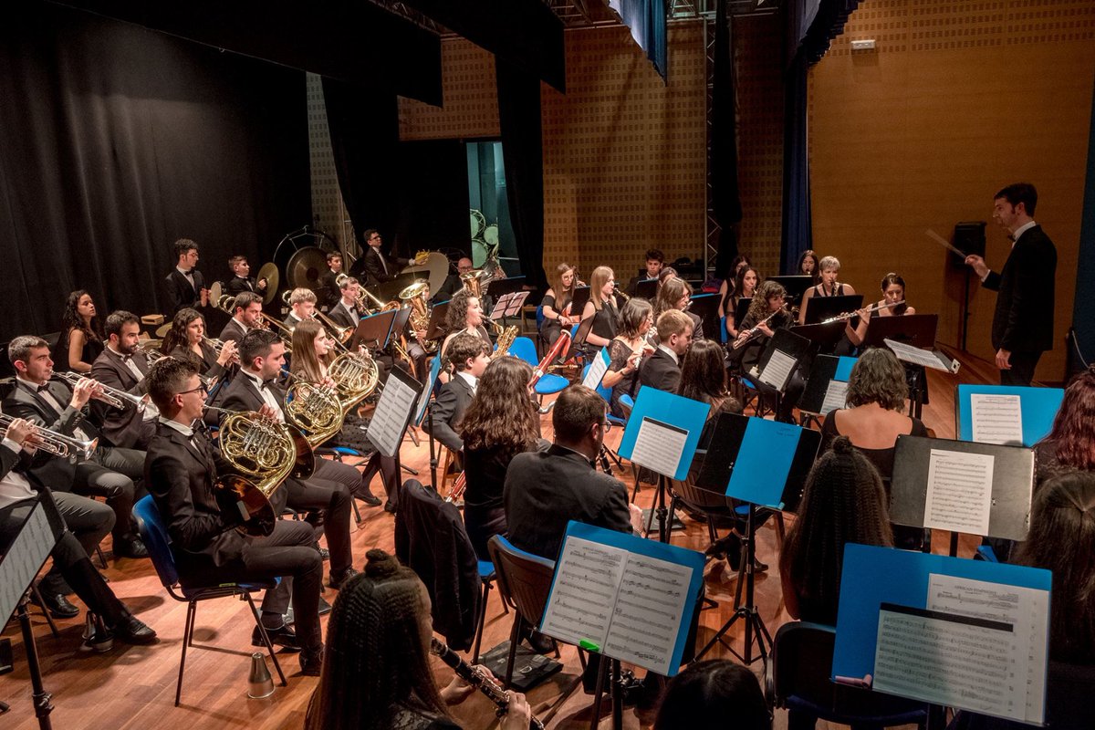 #HoyporHoyBaixoMiño

#EnDirecto 📻 105.1 FM  // Conocemos la labor de la <a href="/bandagoian/">bandagoian</a> de <a href="/TominoCULTURA/">CULTURA TOMIÑO</a> con la presidenta de la Agrupación Pilar Ramos