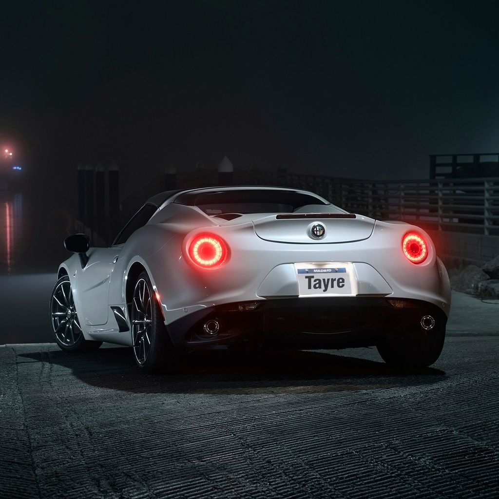 La suerte no viene sola con un trébol, tienes que salir a buscarla.

#AlfaRomeo #Alfa #Romeo #TayreSport #HolaTayre #4c #Spider #Madrid #Oficial #Car #Coche #PicOfTheDay #Wallpaper