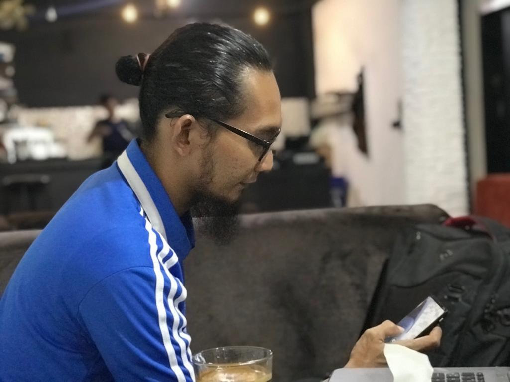 Ngopi biar gak tegang effect pemilu 2019, jauhkanlah dari ke-dzoliman yg terjadi di NKRI ini.. allah swt akan mengungkap semua kecurangan - kecurangan #SaveNKRI #Indonesiaku #Prabowo #INAelectionObserverSOSTurkey #KPUcurang #PrabowoPresiden2019 #PresidenBaru2019