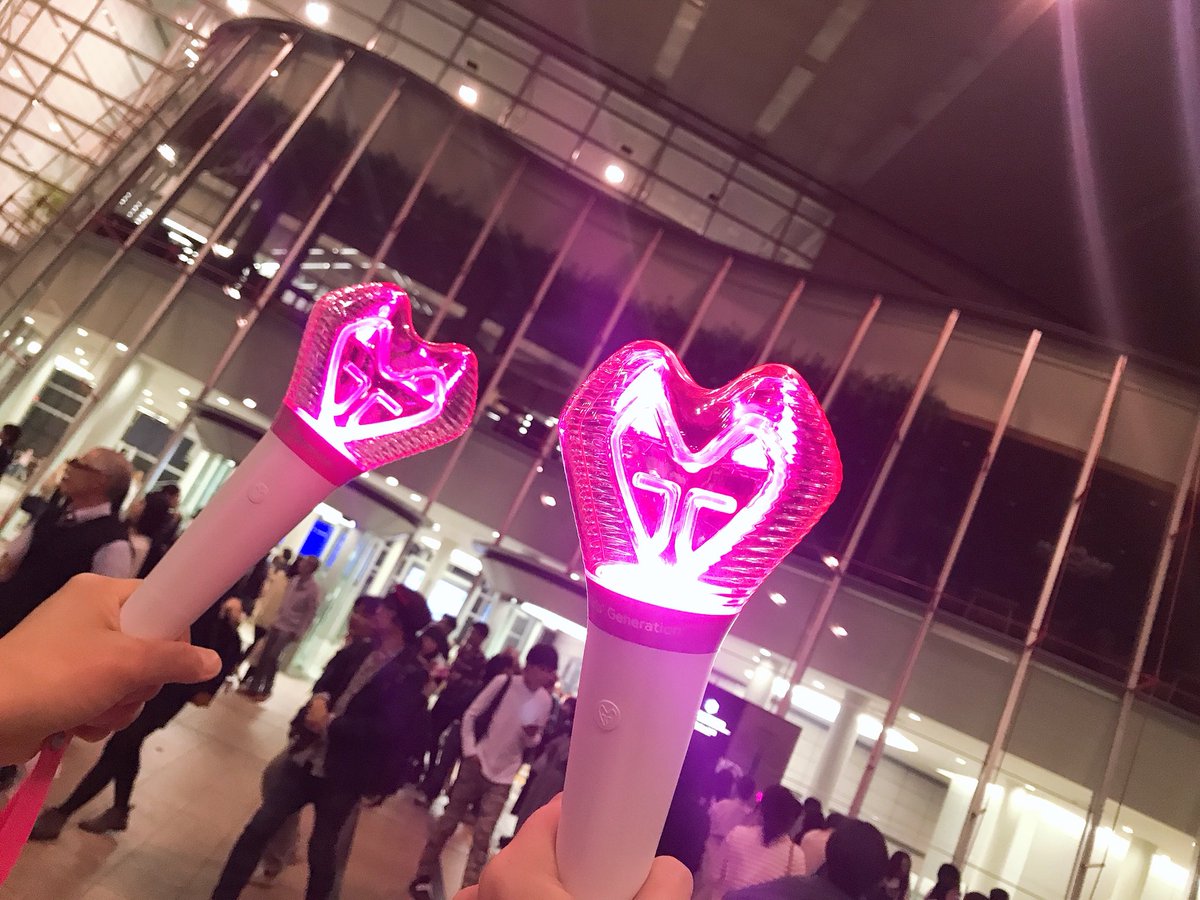 oimo_hyewon's tweet photo. 前回のアンケートで答えたあいむおーけー見れたし大好きなさらさらストレートだったので本当に満足満足満足！ありがとうございました♥ https://t.co/3HckT9v54g