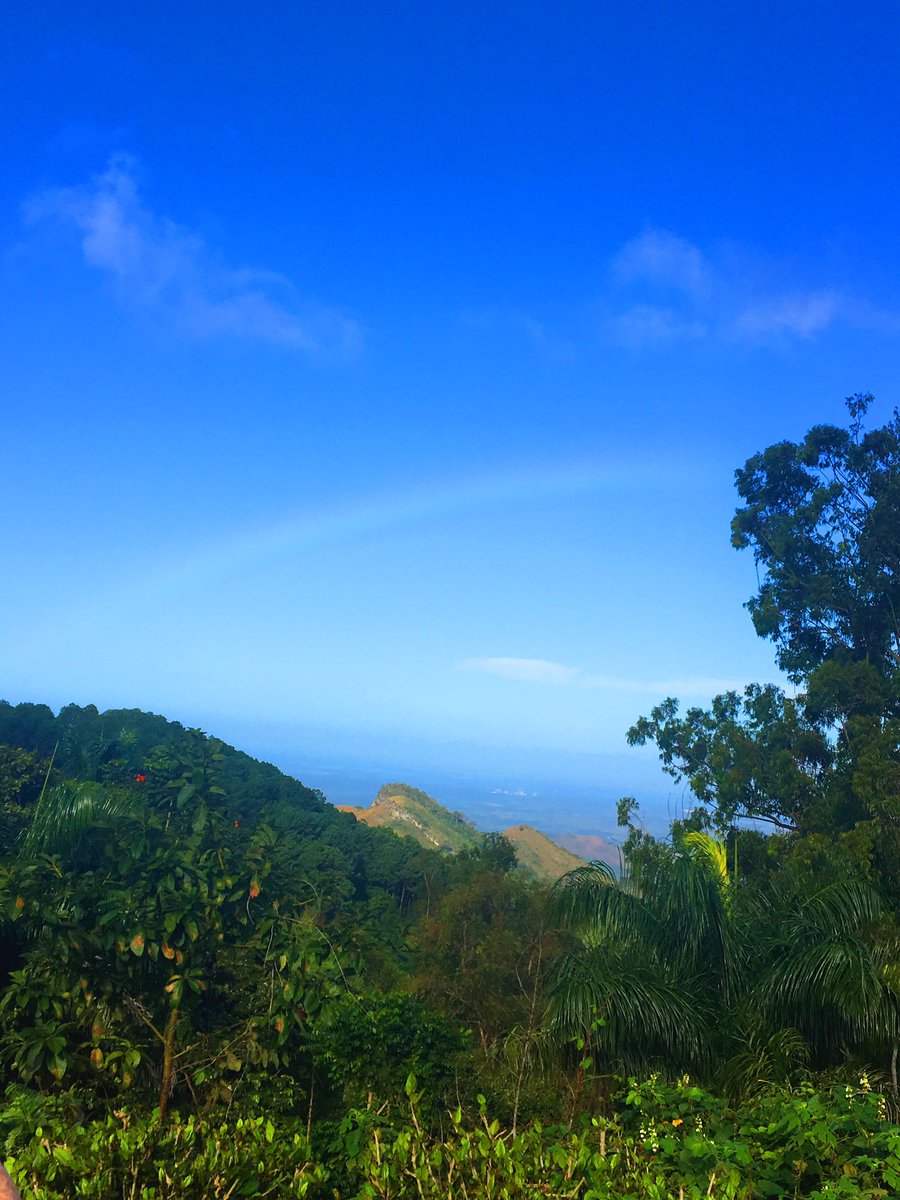 abbylarkysavin's tweet photo. Happy earth day! Let’s try to keep this planet the way it was when we were first here. It’s the only one we got and at a certain point it can never be revitalized. https://t.co/PHGLSllnuw