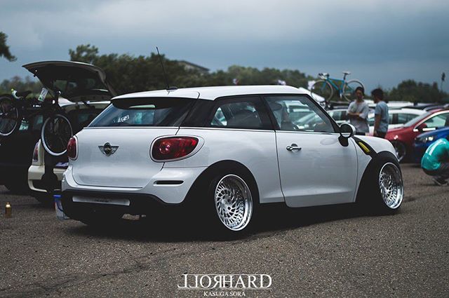 RollHard tweet media