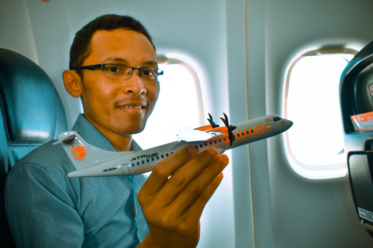 danangmandala's tweet image. instagram.com/p/BwjqzMRF4td/…

Anniversary #wingsair 16th... #thinkmax #danangmandala #viral #spirit #blogger #vlogger #spotters
#traveler #traveling #instatravel #travelblogger  #aviationgeek #camera #instavideo #millennials #avporn #avgeek #travelholic #travel #vlogwithsony