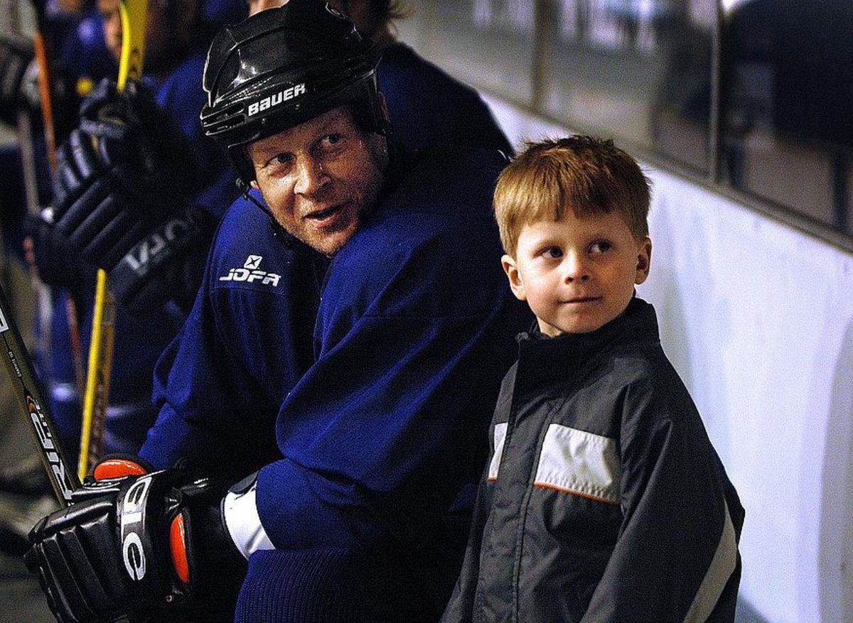 En av Ragnarssonarna blev precis klar för @rogle_bk , gissa vem.