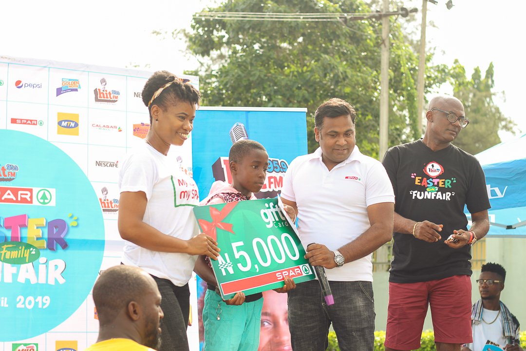 HitFMCalabar's tweet photo. Lot's of prizes were won! Courtesy of @SPARNigeria , Calabar.
#EasterFamilyFunfair 2019
📸- @_solomondavid https://t.co/HnHW4KB6wo