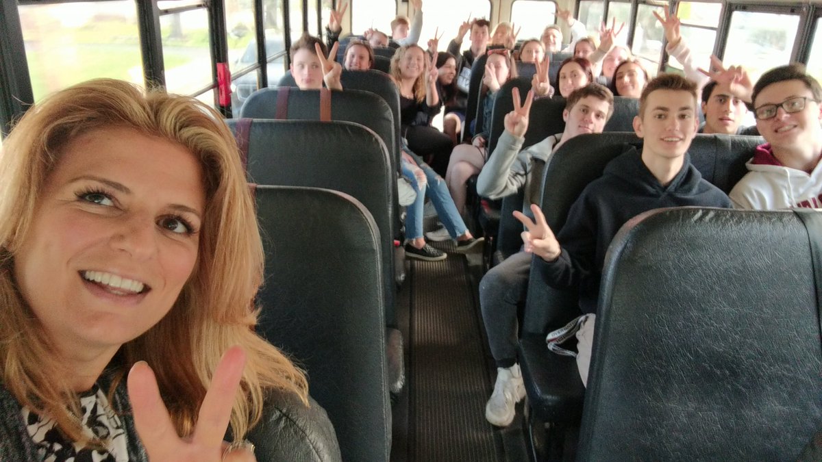 Maureen Damer tweet media