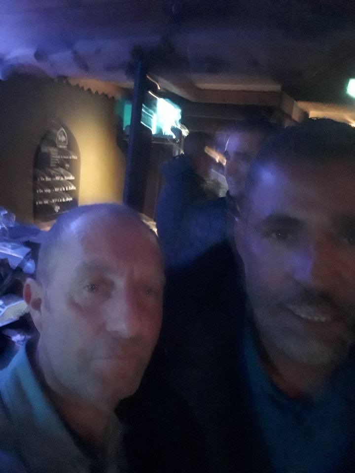 blazouuuuu's tweet photo. 🔵Blaz Info 🔵                                   En pleine « java » avec mon Féfé 🍻 On retrouve nos 2 anciens Lyonnais @sonnyanderson10 et @GovouSidney ! Peut être la surprise du mercato ? Niveau buvette déjà on a validé ✅😜 @jplusun #BlazetFéféDirecteurSportif #FootDimanche https://t.co/PBNLtAXFbi