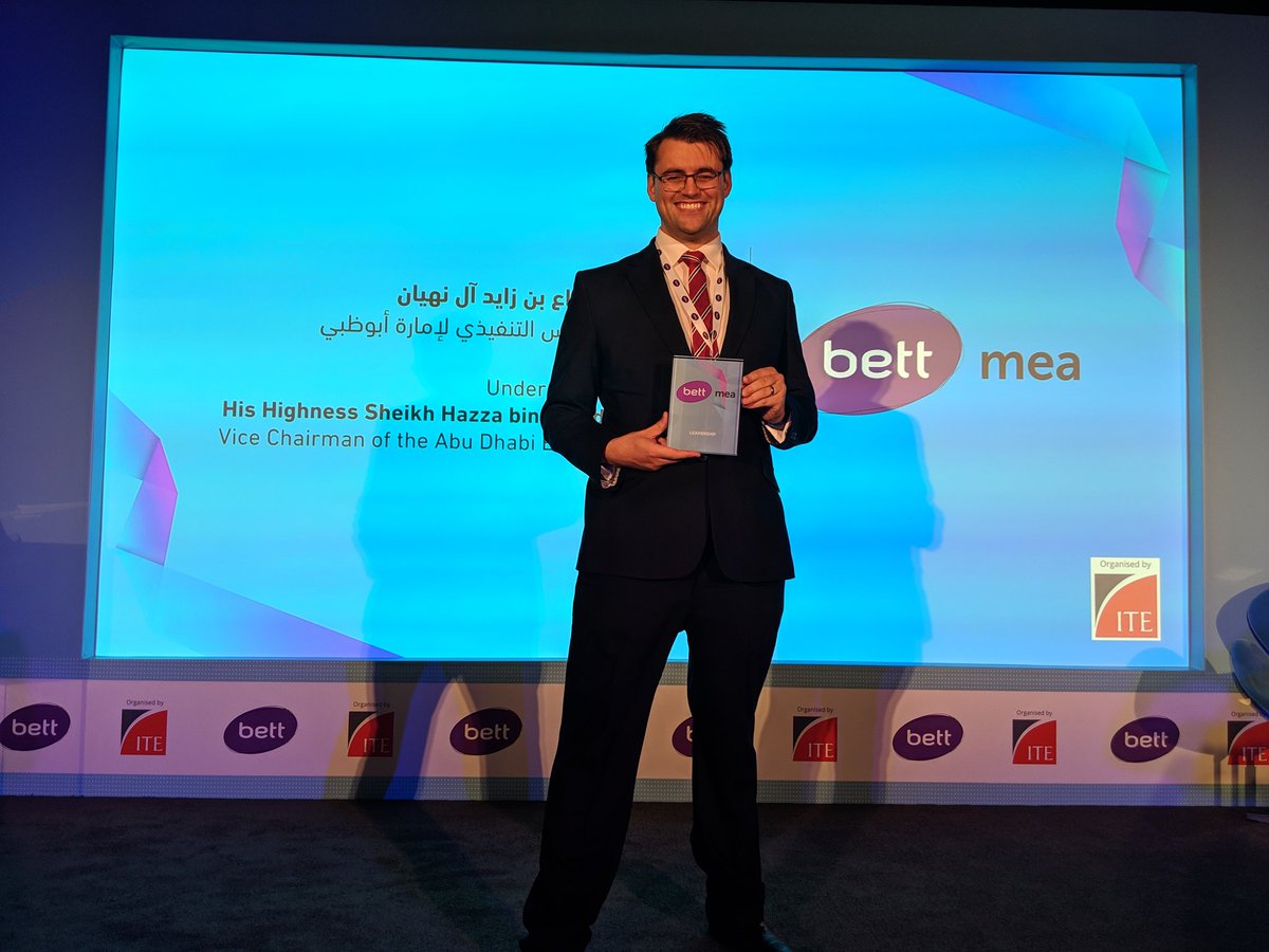 MrOatesSoSimple's tweet photo. Huge thanks to @Bett_MEA for recognising the effort the whole team at DBS have put in this year. The #DBSSteam team and our #DBSSteamGarden vision for #STEAM was to do things for the right reasons. This one is for the ts, ss, parents at DBS #BETTMEA #PTAPowered #BeginsAtDBS https://t.co/2IIwQAqOWM