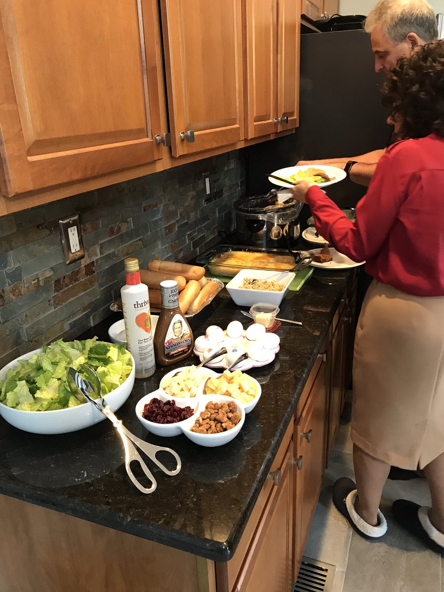 Rangersmjs's tweet photo. Great time hosting my @Tryazon @thrivealgae party this weekend! #Tryazon #TryThrive. Everything tasted great!! https://t.co/5V6nIER4UC
