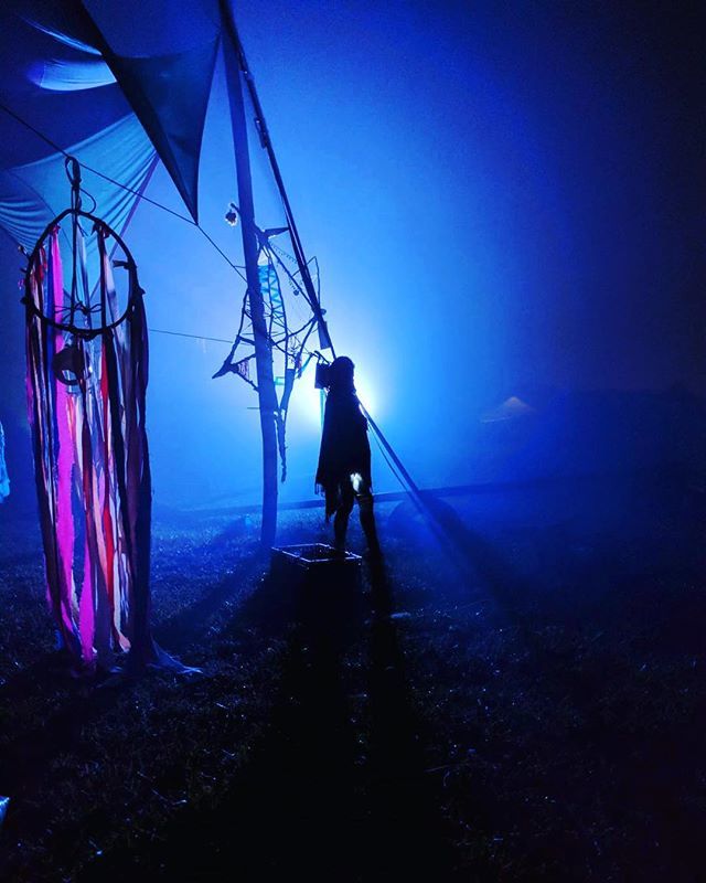 Flying_Veggies's tweet photo. #magic #australianbush https://t.co/jl1YXTl7A3 https://t.co/dh8zAaMJbI