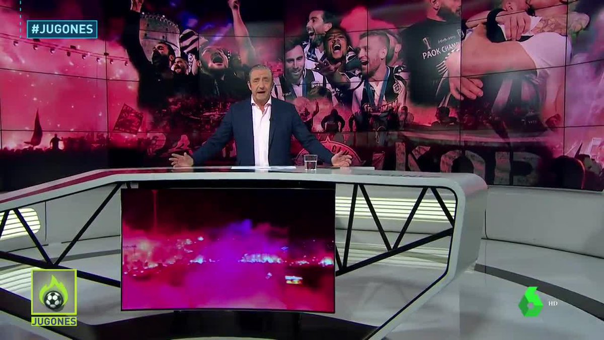 elchiringuitotv's tweet image. 🔥¡FIESTA SALVAJE! Infernal CELEBRACIÓN del @PAOK_FC tras lograr el TÍTULO DE LIGA en Grecia. Estás viendo las IMÁGENES en #JUGONES.