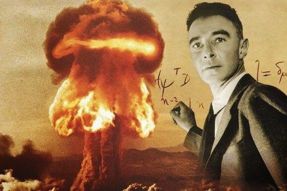 #UnDíaComoHoy de 1904 nace #RobertOppenheimer, el llamado “padre de la bomba atómica”.

Físico estadounidense y director científico del proyecto Manhattan, por el que Estados Unidos fue el primer país en desarrollar el arma nuclear durante la Segunda Guerra Mundial.