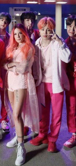 xixikoii's tweet photo. sorry but halsey and dating are officially jimin uwu ๐โจโจ๐
#OfficialyOurGirl #HalMin ๐๐ https://t.co/V6t2hXV9uK
