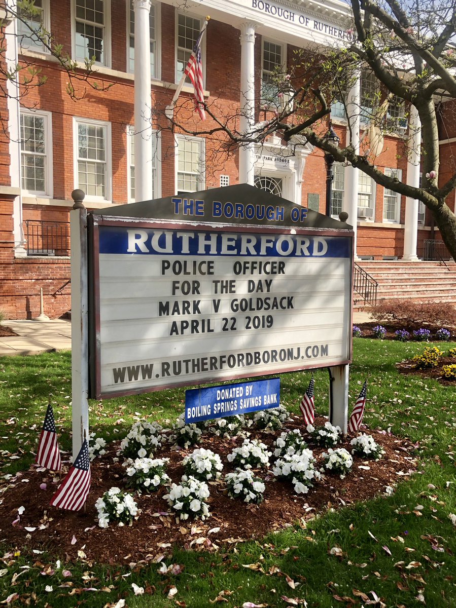 RutherfordPDNJ's tweet photo. Great way to start #SpringBreak in #RutherfordNJ. #OfficerforaDay #RutherfordPD #PBALocal300 https://t.co/sx6H1zqxeo