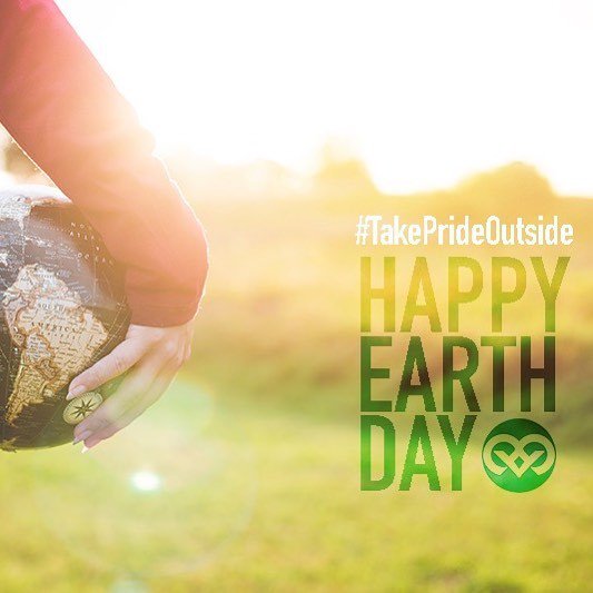 getoutandtrek's tweet photo. earth matters, celebrate it everyday 🌎 #earthday #exploremore #ventureout #optoutside #getoutside #beagoat #getoutandtrek #takeprideoutside https://t.co/RAe14U67eC