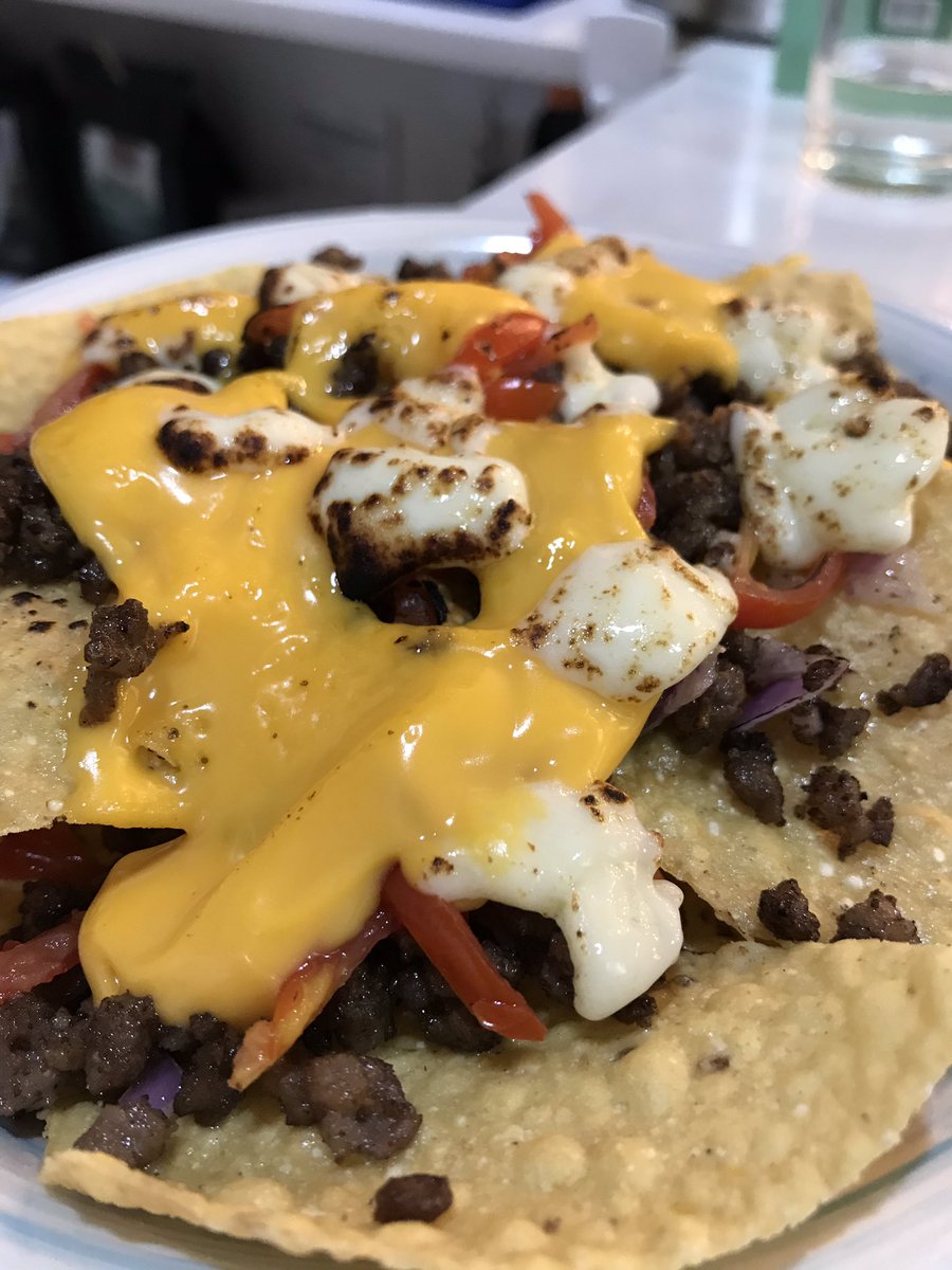 CommonspaceP's tweet photo. You can never go wrong with too much cheese!!💯🧀 Visit us at ADDEC Bldg. Jacinto street, infront of ADDU law gate😉 #DavaoFood #CommonSpaceph https://t.co/8jPmXVWRNG