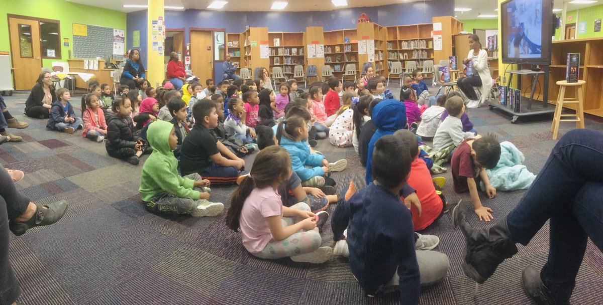 MPS_Green's tweet photo. A huge thanks to Roda Ahmed, author of Mae Among the Stars, for stopping by #GreenCentral to talk about her amazing book and inspiring our kids! #maeamongthestars #rodaahmed #authorvisit #BlackGirlMagic https://t.co/2c5JPw2q5T