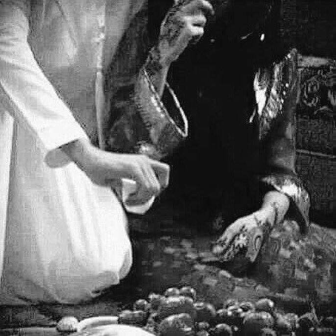 خذني خيال وغمض رموش عينك
خذني وفا يملى عيونك ..... سعاده

خذني ...قصايد شوق بيني وبينك
حلمك  وعلمك  وين ماصرت ناده