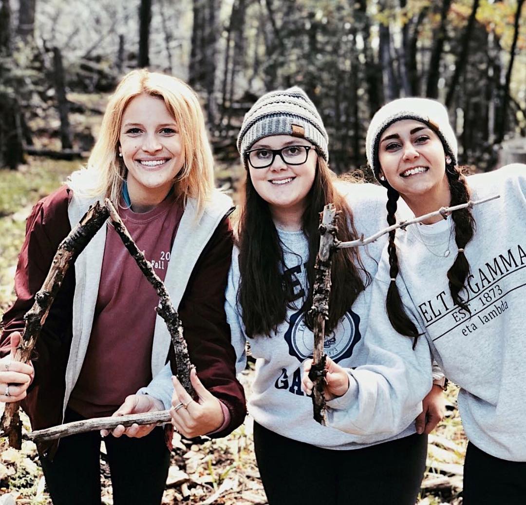 Happy #EarthDay!! Today on the DG blog, read about a few simple ways Delta Gammas can make sustainable choices that show some love to our planet: not just today, but every day. 🌎 🌏 🌍 deltagamma.org/blog/earth-day… // 📷:  <a href="/DGEtaLambda/">NMSU Delta Gamma</a>