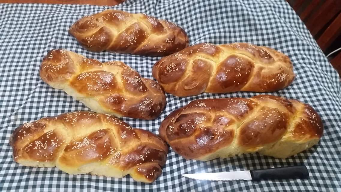 Chrissy_Sym's tweet image. Greek Easter is coming!! My aunty and #yiayia baking up a storm! #tsoureki There's nothing as good. I think she bakes a loaf for everyone haha. She actually has to hide them! #greekeaster #feaster #greekeats #baking #ogreekster #getyourgreekon