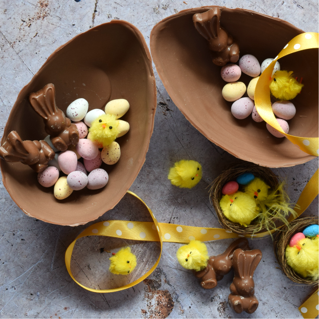 BlueKeysHotel's tweet image. Happy Easter Monday  !  I hope you didn't eat too many eggs yesterday ! If you have room don't forget  Dinner is served from  6pm until 8.30 pm Booking is advisable tonight due to the  bank holiday  Thank you  please call 02380 224517  !