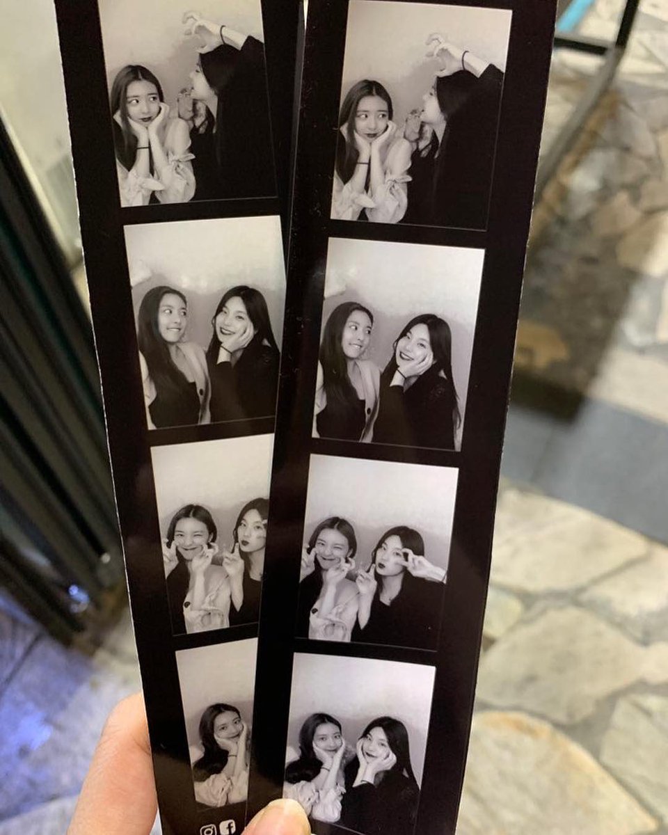 HWANGYEJI_TH's tweet photo. [IG] 190422 https://t.co/QCIWNetKV8: เดทกับมักเน่😻🛍✌️

📎https://t.co/EmfRjaUBC0

#YEJI #YUNA #ITZY https://t.co/aLIBGiu8nO