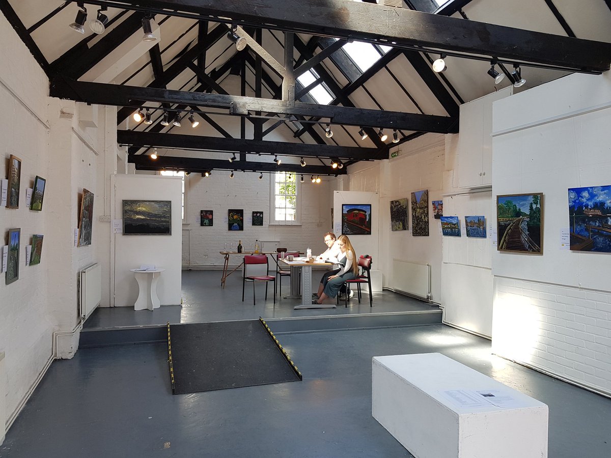 Today & Tomorrow until 5pm, your last chance to see the wonderful 'Upstream and Downstream' exhibition of oil paintings of Henley & surrounding areas by local artist Will Mackenzie at the Old Fire Station Gallery. @WillJMackenzie