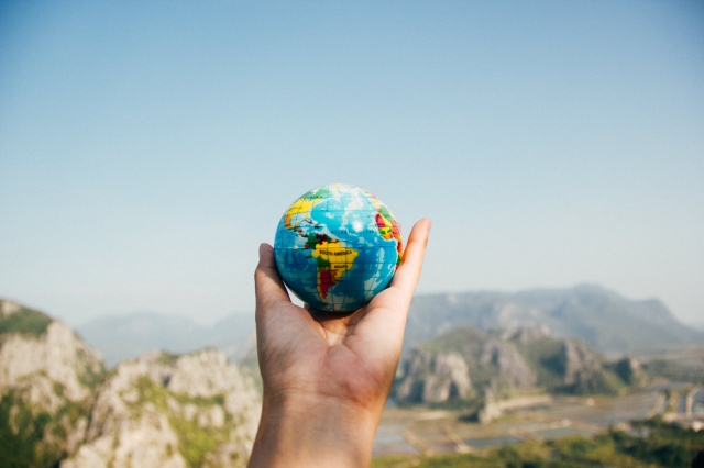 HumblebragsEat's tweet photo. Earth Day is about more than just appreciating the environment, it's also about protecting it. https://t.co/4tKKP9DRn0