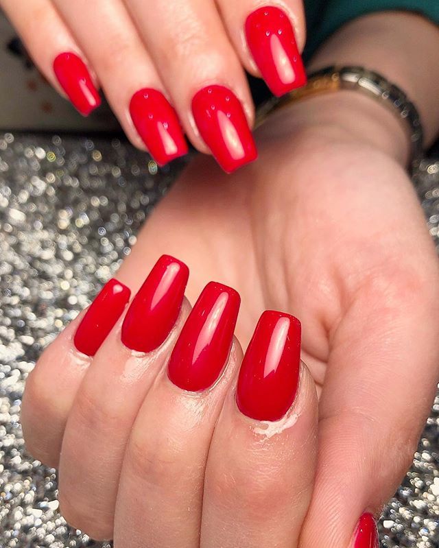 LaFrench75's tweet photo. #rednails #nailstagram #nailsaddict #nailonpoint #nailsofinstagram #nailsalon #nails #red #ballerina #nailsnailsnails #nailporn #nailpro #nailinspiration https://t.co/e54HJLXhNG https://t.co/BWSbnpEWhb