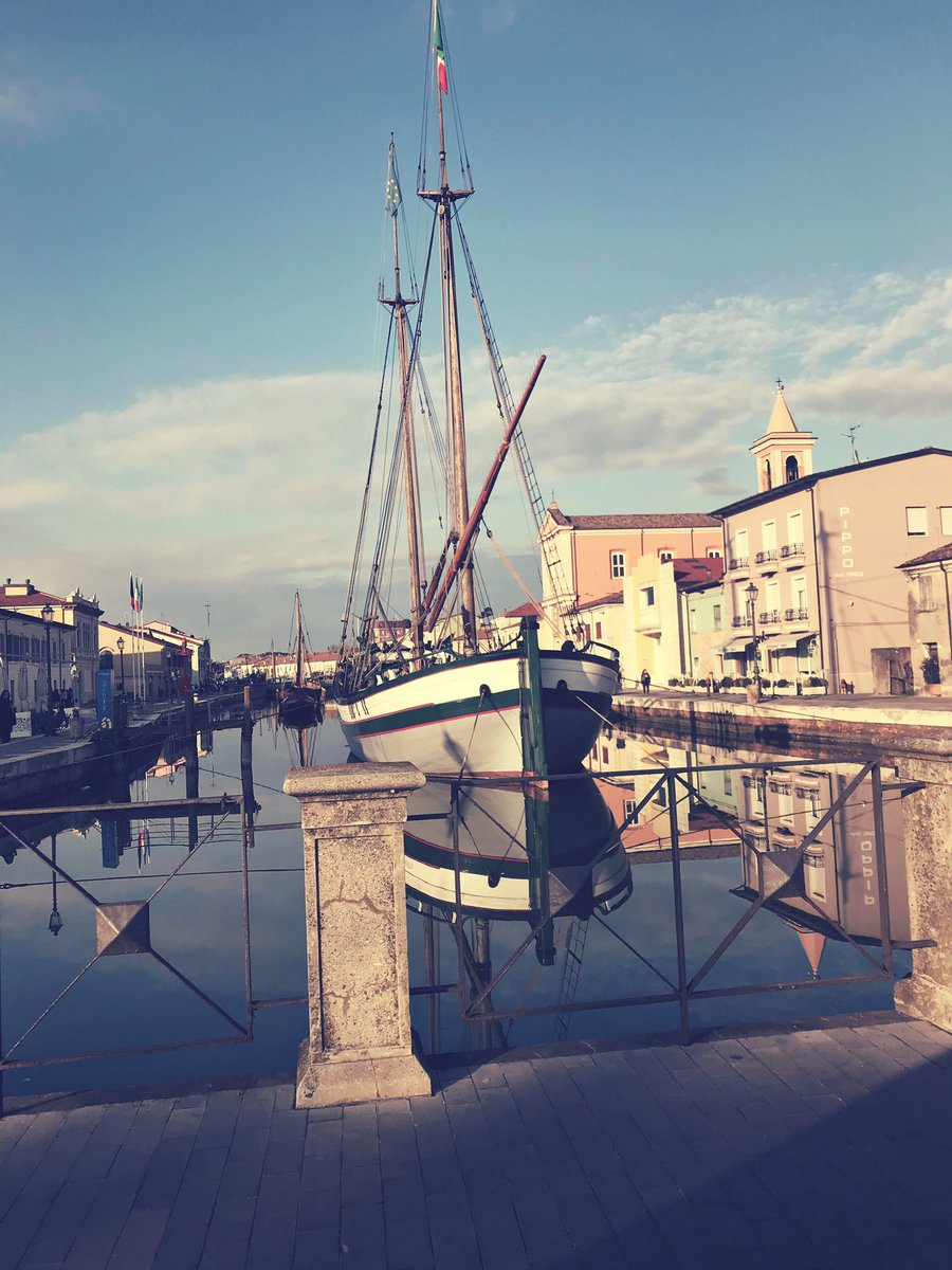 StefaniaMotta_'s tweet photo. Dove c’è amore c’è vita.
#ConLaParolaVita
#cesenatico #prettyromagna #poetryofsimplethings #storieinviaggio #whatitalyis #igersitalia #liveauthentic #romagnamia #igersromagna #visitcesenatico #visitromagna #waitingforsummer #rivieraromagnola #MyPhoto #travelitaly https://t.co/4zFrdqU8VA