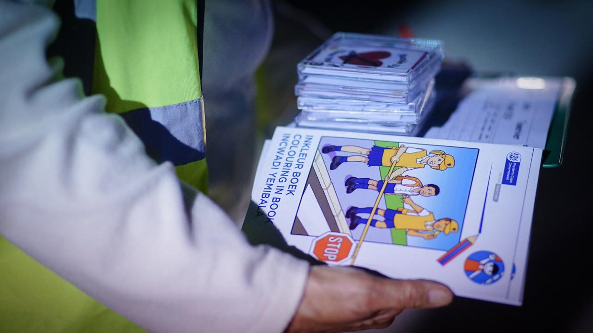 WCGovSafelyHome's tweet photo. Education AND Enforcement are equally important to ensure safer roads. This #EasterWeekend we are grateful to all our partners, for their incredible contribution - #SAPS, #EMS, #FPS, #RoadSafetyManagement, #DriveMoreSafely. #BetheCHANGE #PropsForCops https://t.co/bKAM5Km2wU