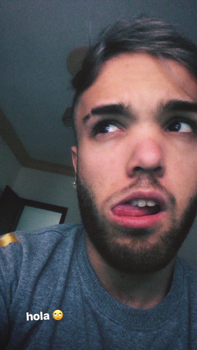 nathancastroe's tweet photo. hola, chau
son de insta 🙄 https://t.co/YNu7l5vjY4