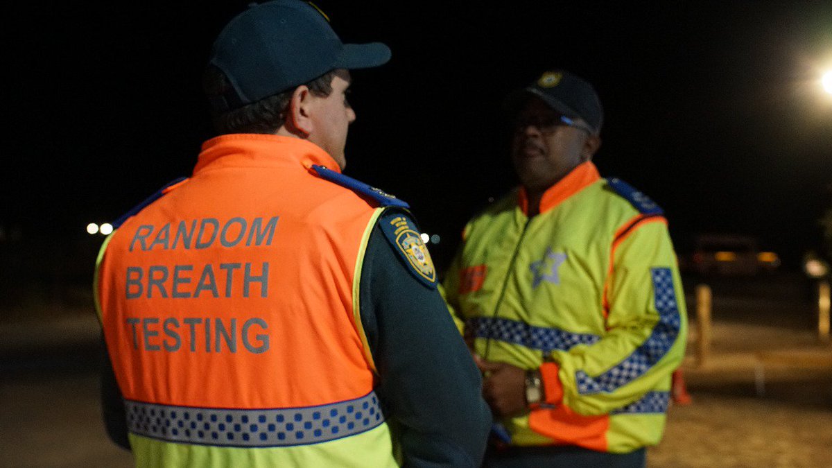 WCGovSafelyHome's tweet photo. Education AND Enforcement are equally important to ensure safer roads. This #EasterWeekend we are grateful to all our partners, for their incredible contribution - #SAPS, #EMS, #FPS, #RoadSafetyManagement, #DriveMoreSafely. #BetheCHANGE #PropsForCops https://t.co/bKAM5Km2wU