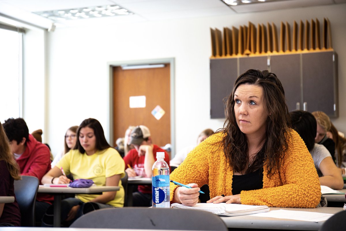 Online registration for the Junior/Sophomore Visit Day being held this Friday, April 26, closes tomorrow. Sign up here: morningside.edu/admissions/vis… #ExperienceMatters
