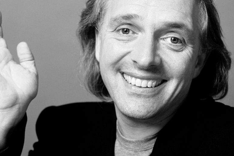 being50odd's tweet photo. Rik Mayall is an Honorary Doctorate of the University of Exeter.

In his acceptance speech Rik said he had five mantras for life.

They are here in this one minute read: https://t.co/6rKzeFXt1n

#50odd #ThisIsMINE #RikMayall #DoWhatYouWereBornToDo https://t.co/O5xa6HHKXR