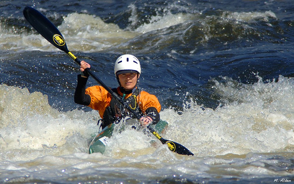 Here's a work-in-progress list of photographers who were at the canoe race - please contact me if you'd like to have your name/photos added:
bit.ly/2UPdG65