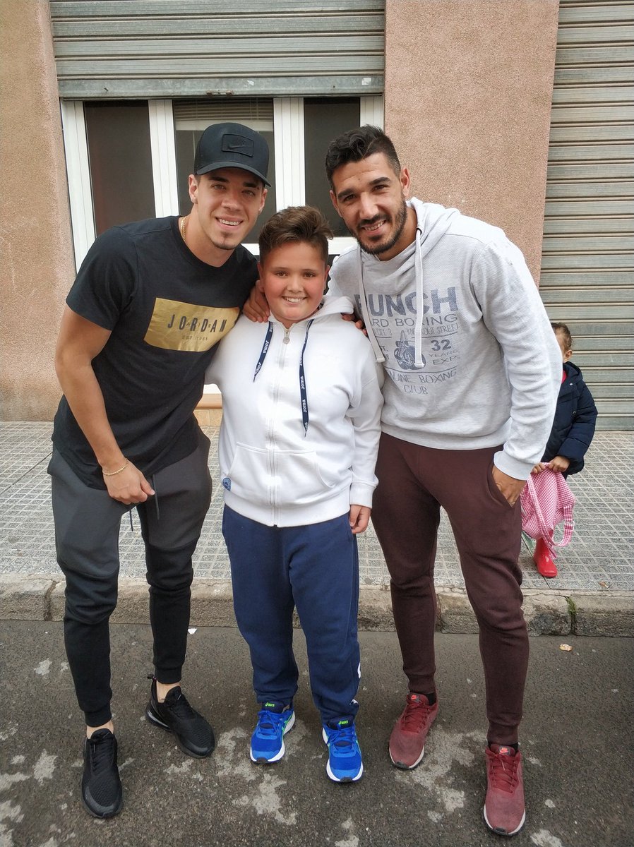 3 crack como centrales!!!!!efesseee <a href="/EstefaniaCorts/">Estefanía Cortés Martínez</a> <a href="/MejiasJosua/">Josua Mejias</a>