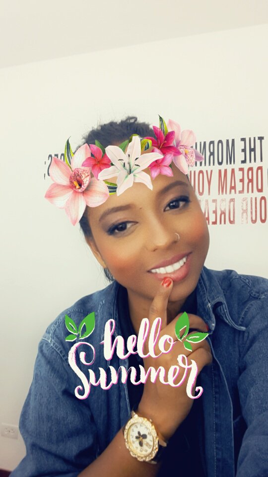 DianeTucson's tweet photo. Live  in each season as it passes; breathe the air, drink the drink, taste  the fruit, and resign yourself to the influence of each.” —Henry David Thoreau #EarthDay
#girlsfromstudio20 #nature https://t.co/8c0QmhQGZy