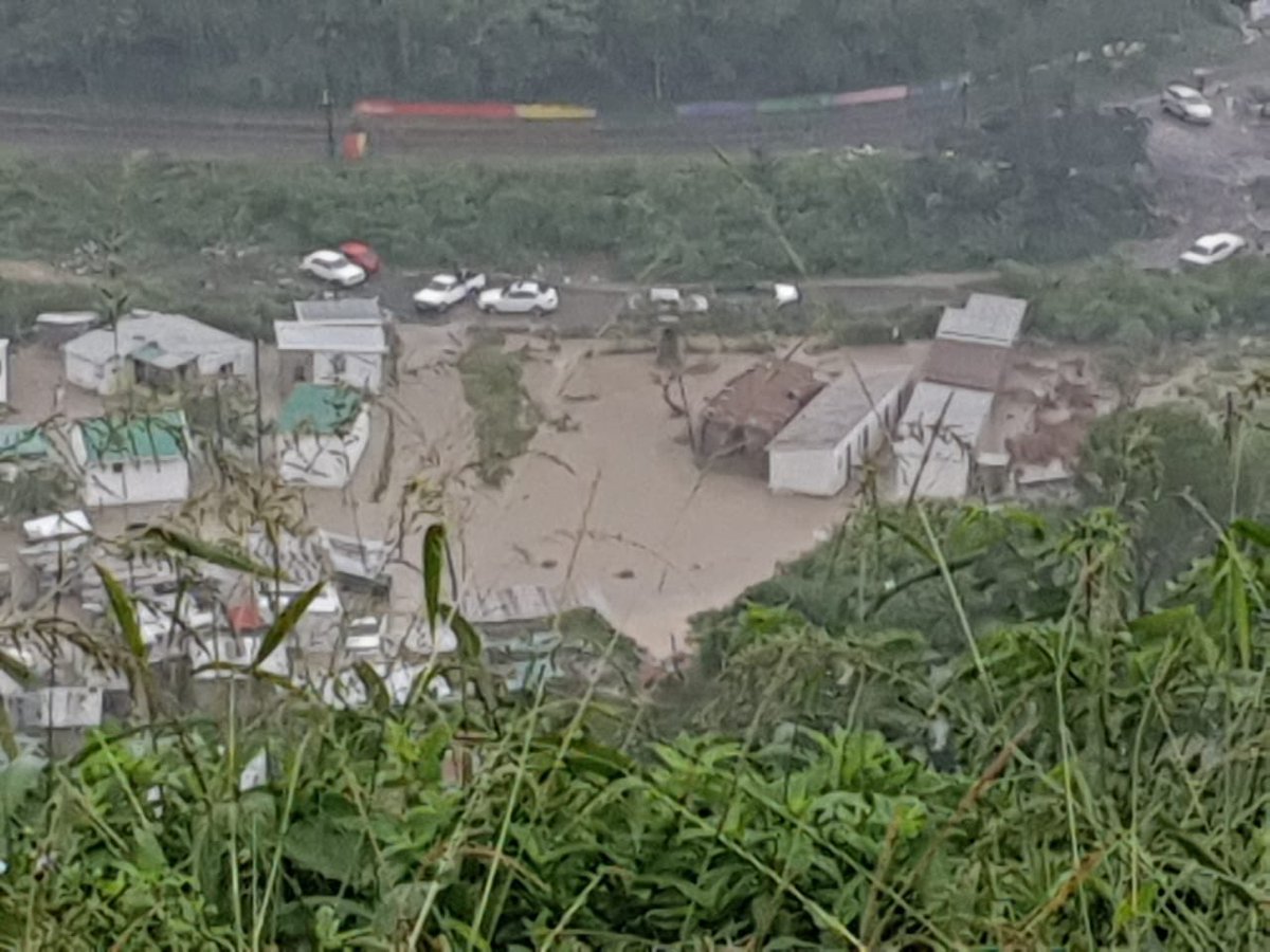 BantuHolomisa's tweet image. #Port St Johns community is calling for rescue team . Please help.