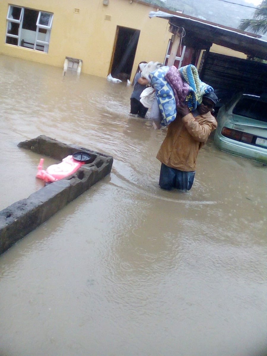 BantuHolomisa's tweet image. #Port St Johns community is calling for rescue team . Please help.