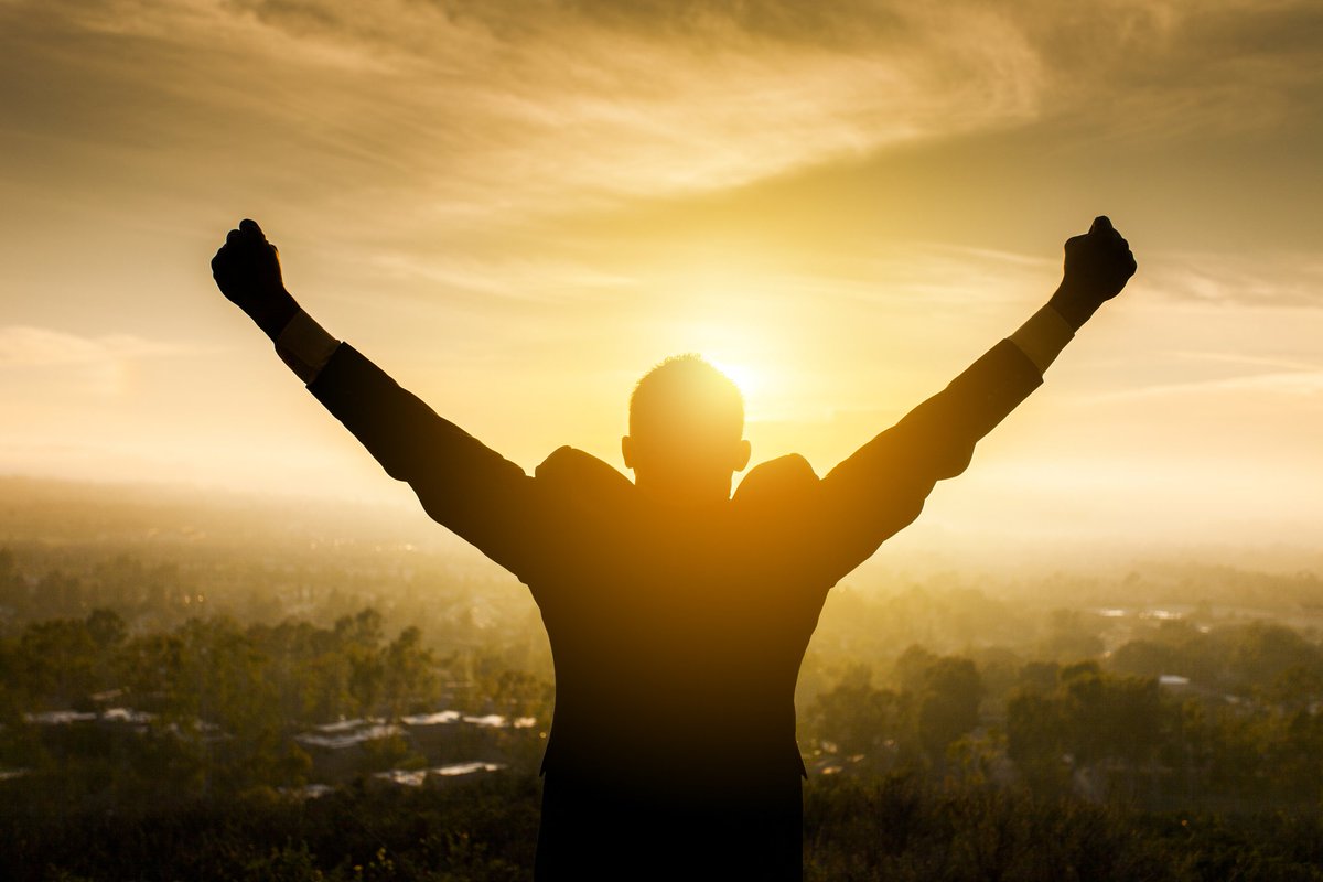 TreppWire's tweet photo. Our Fist Pump of the Week came from Zoom Video's and Pinterest's IPOs that helped boost the major indexes. But we (and legacy #CMBS bondholders) shook our fists at the sky after the final loss tally for the SBC - Hoffman Estates loan came in at a high mark. #FPOTW #FSTOW https://t.co/1ACW2P1zqg