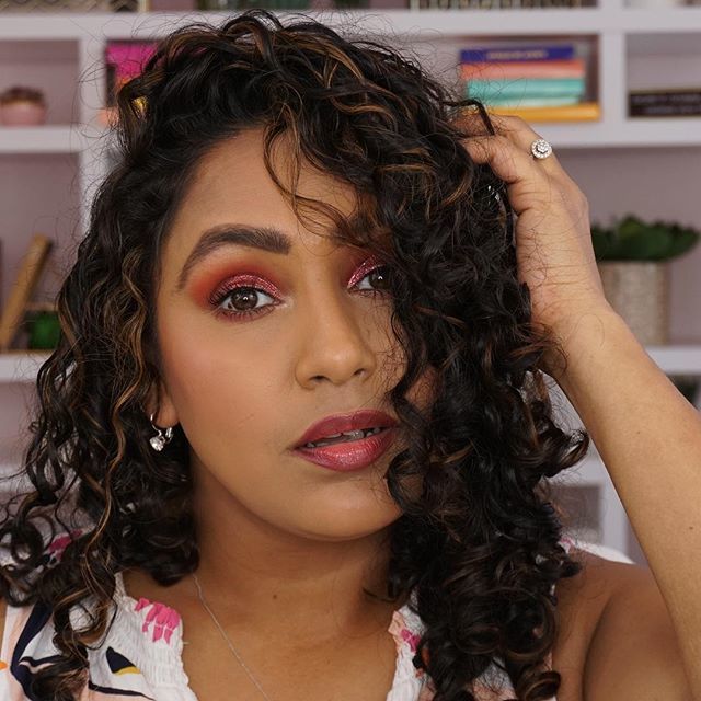 deepigem's tweet image. My very detailed curly hair routine  is up on my channel!!! The video a lot of you have been waiting for!!Hit the link in the bio to watch the video..
.
.
.
.
#curly #devacurl #devacurltransformation #curlygirlmethod #curls #cantu #cantucurlingcream #indiancurlyhair #rawindi…